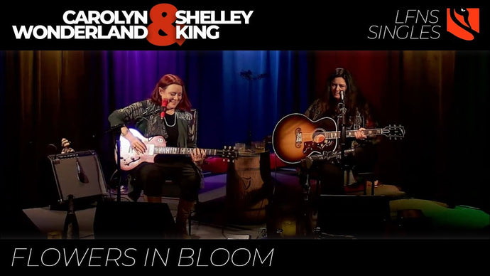 Flowers in Bloom | Carolyn Wonderland with Shelley King